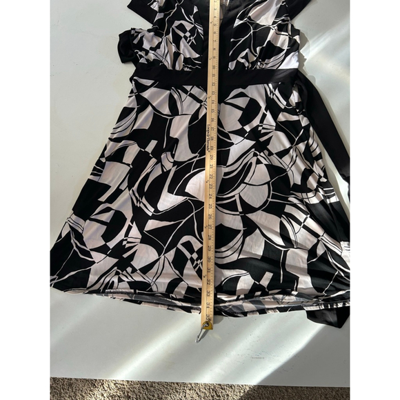 Women's AB STUDIO Black & White Abstract Print Dress XL - Picture 4 of 9